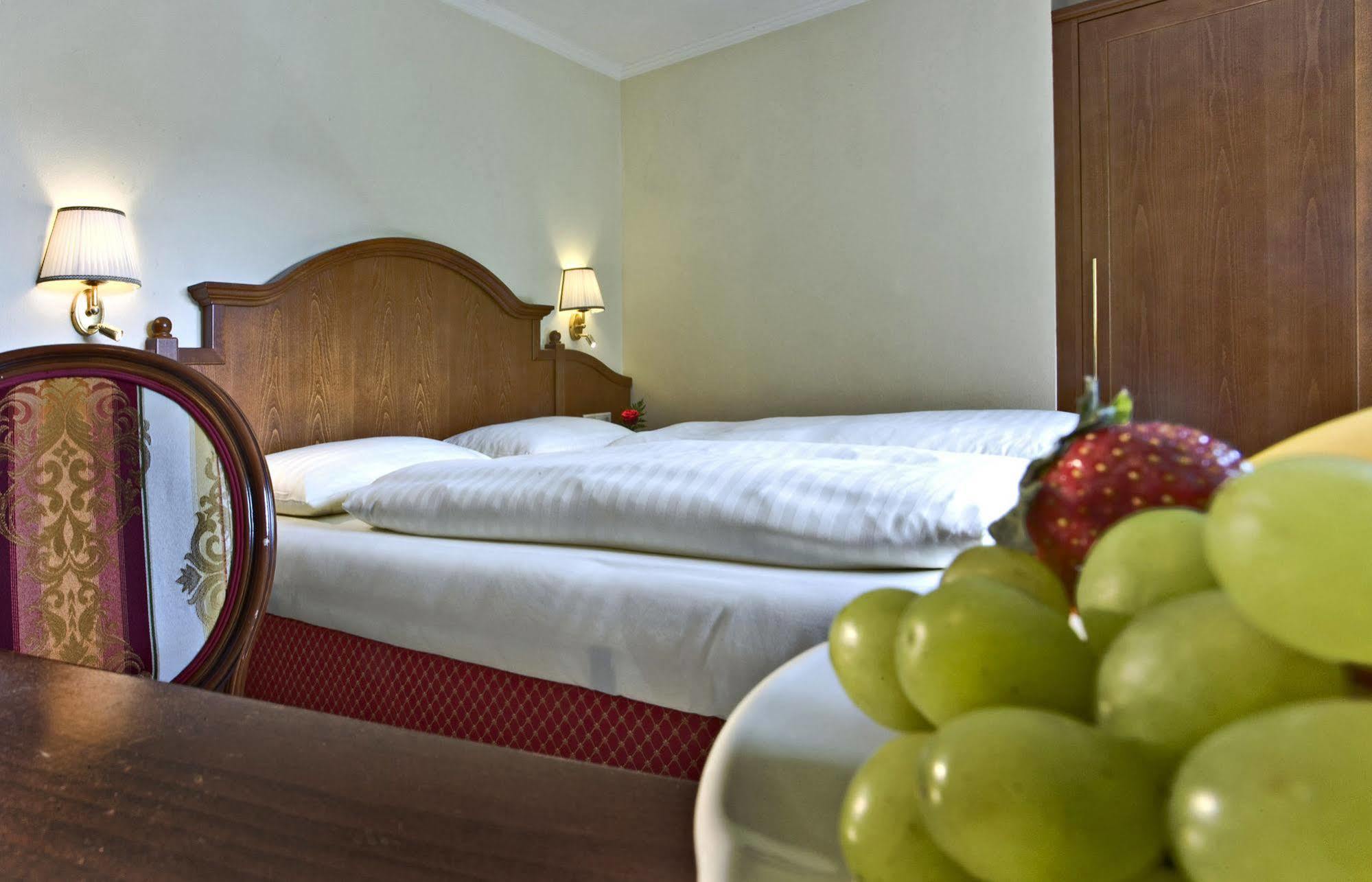 Hotel Berner Zell am See Exterior photo